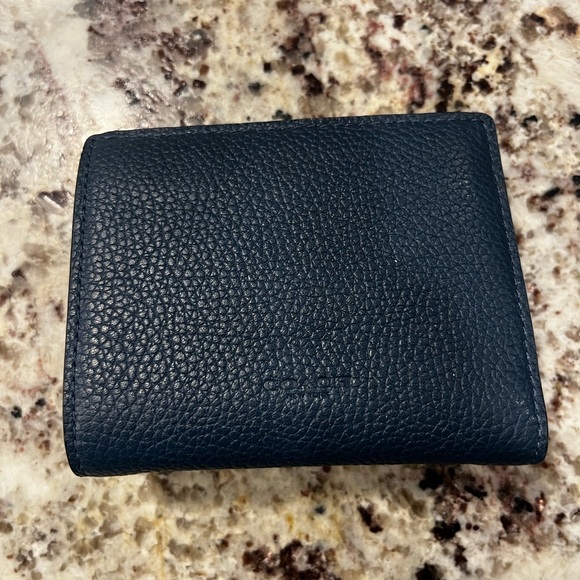 Coach Tabby Wallet New without tags attached - Picture 2 of 5